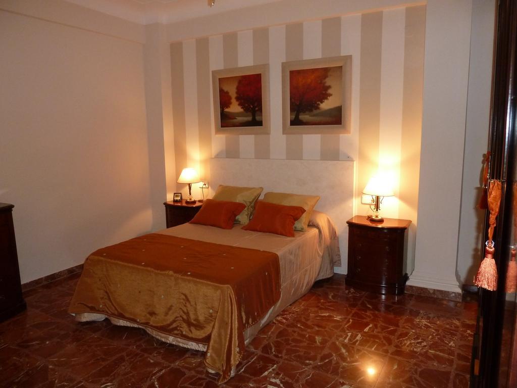 Eduardo Lucena 5, Mezquita Apartment กอร์โดบา ภายนอก รูปภาพ