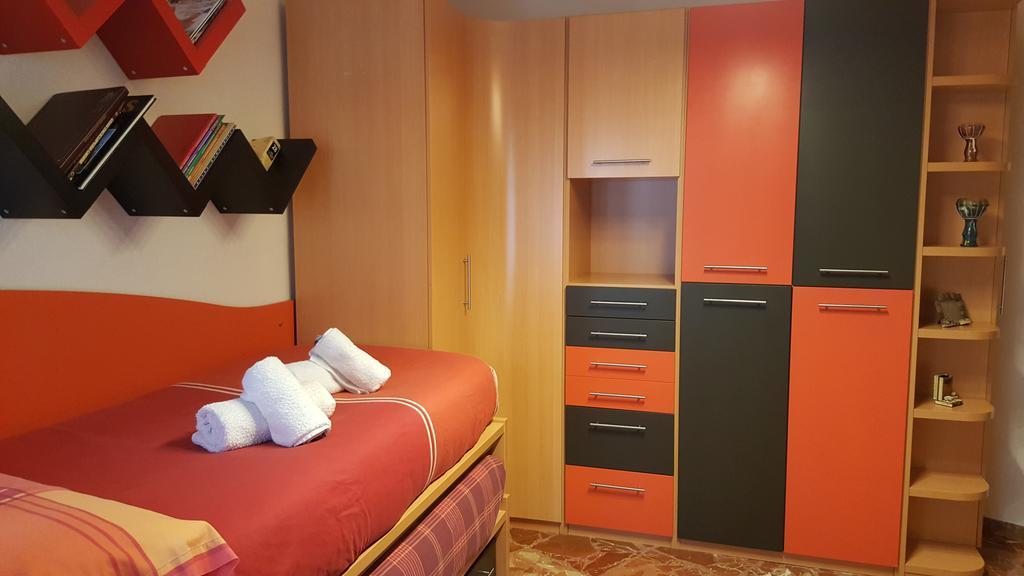 Eduardo Lucena 5, Mezquita Apartment กอร์โดบา ภายนอก รูปภาพ