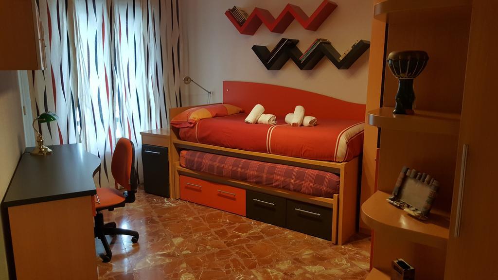 Eduardo Lucena 5, Mezquita Apartment กอร์โดบา ภายนอก รูปภาพ