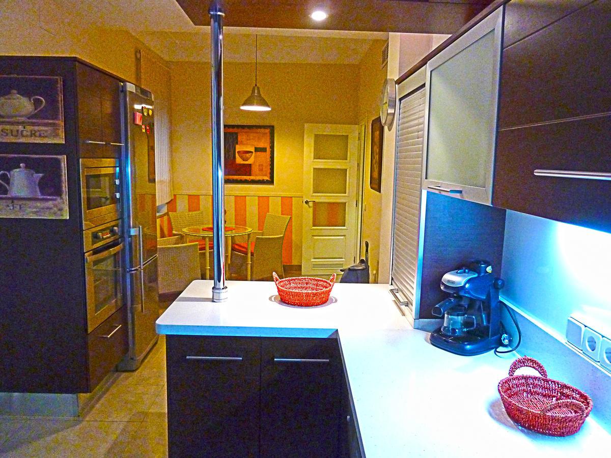 Eduardo Lucena 5, Mezquita Apartment กอร์โดบา ภายนอก รูปภาพ