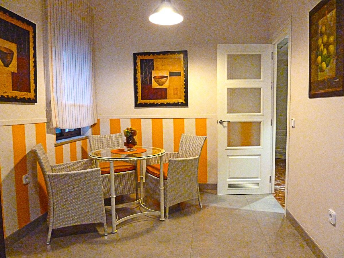 Eduardo Lucena 5, Mezquita Apartment กอร์โดบา ภายนอก รูปภาพ