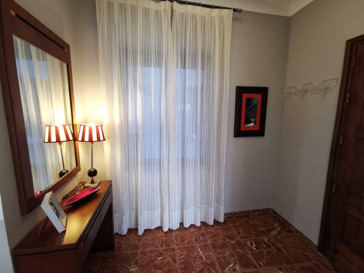 Eduardo Lucena 5, Mezquita Apartment กอร์โดบา ภายนอก รูปภาพ